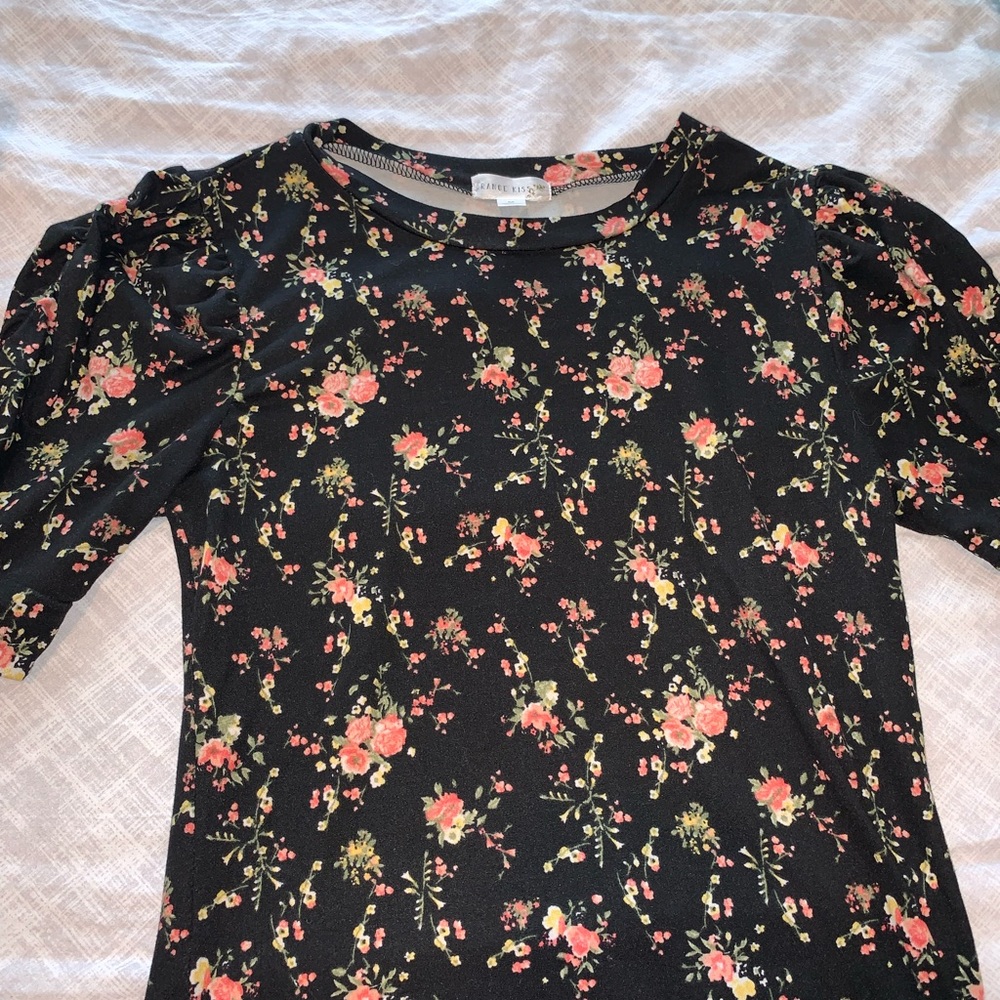 SUPER CUTE tee :)